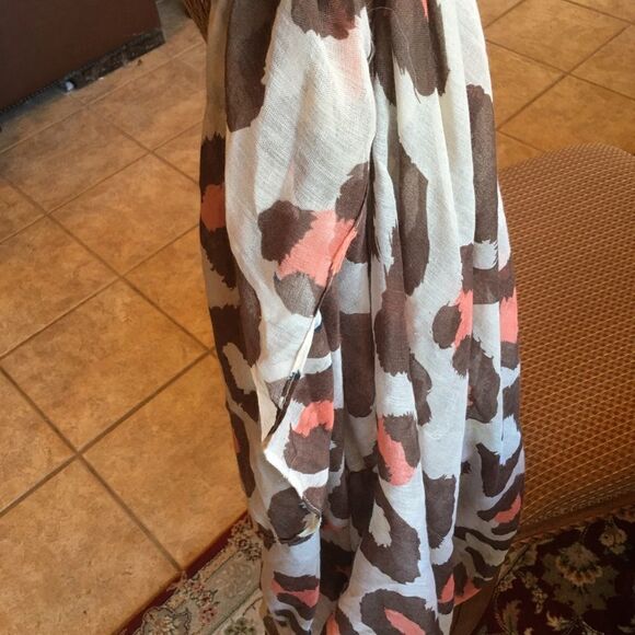 CIRCLE SCARF Perfect for Fall & Winter - Picture 2 of 8